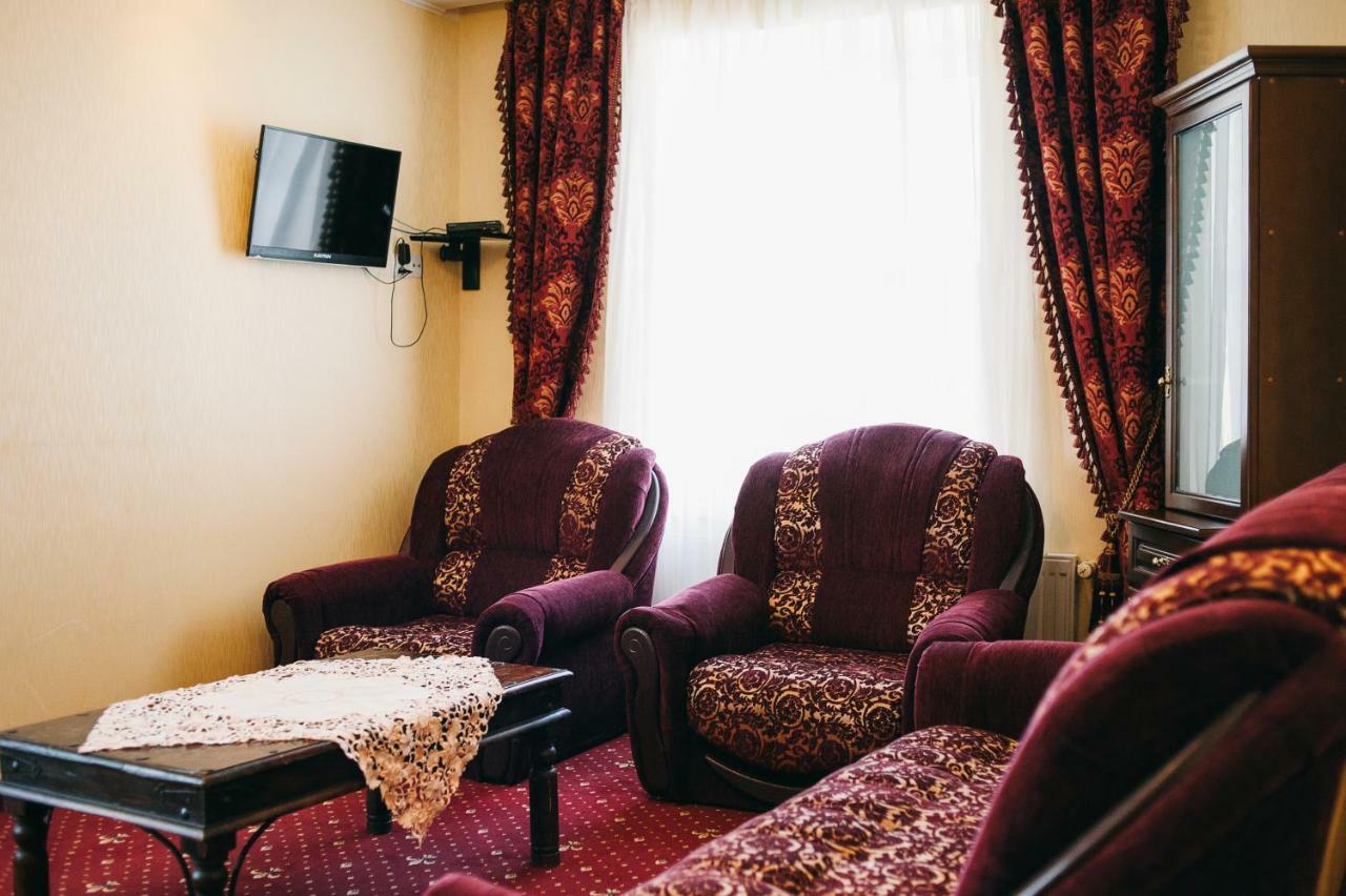 Shelter Hotel & Restaurant Kolodezhno Dış mekan fotoğraf