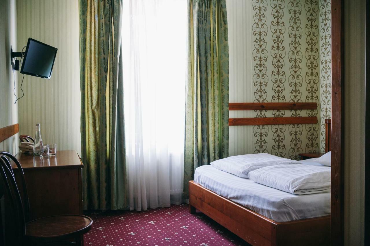 Shelter Hotel & Restaurant Kolodezhno Dış mekan fotoğraf