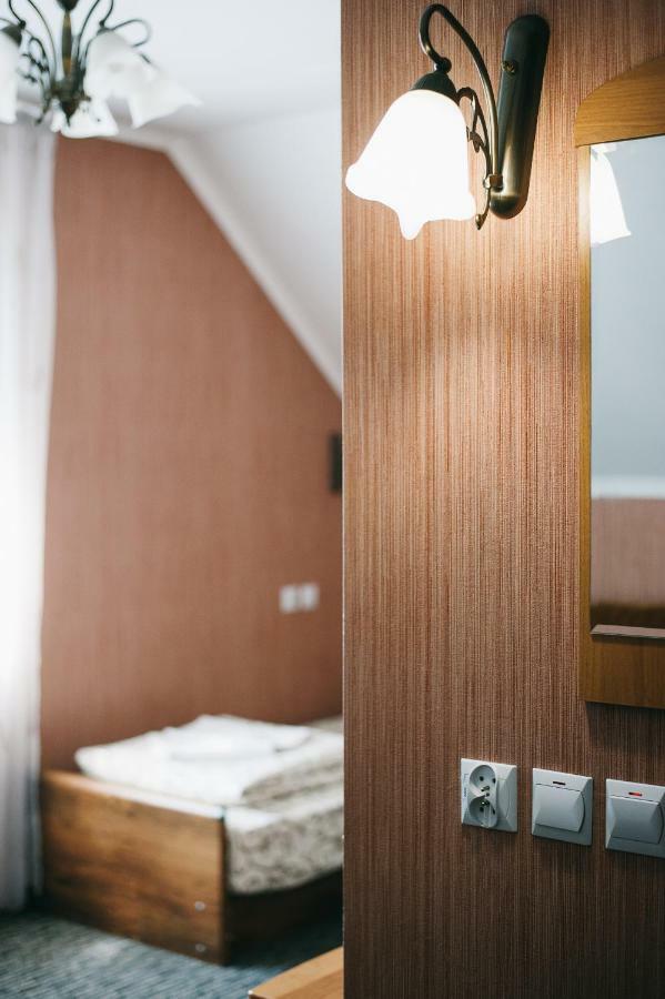 Shelter Hotel & Restaurant Kolodezhno Dış mekan fotoğraf